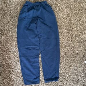 Woman’s blue sweatpants medium